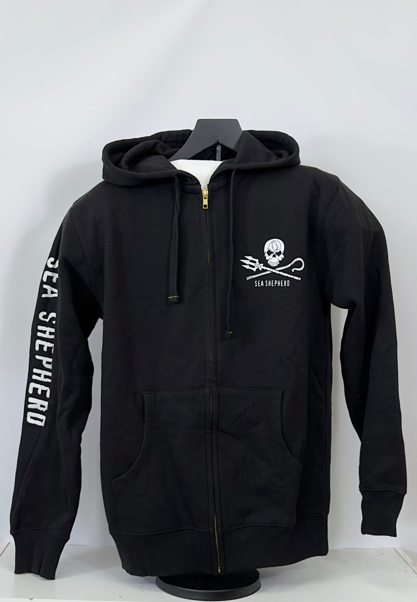 Men Jolly Roger Premium Fit Sweatjacket